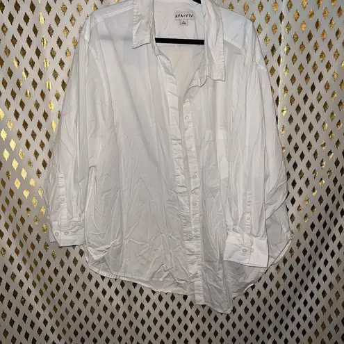 Ava & Viv  Long Sleeve Relaxed Fit Button-Down Shirt White size 1X