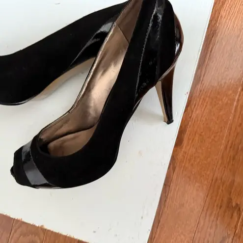 Nine West Classic Black Rounded Toe Heels