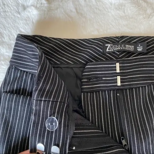 New York & Company Pinstriped Skinny Crop Pant Black Size 0P