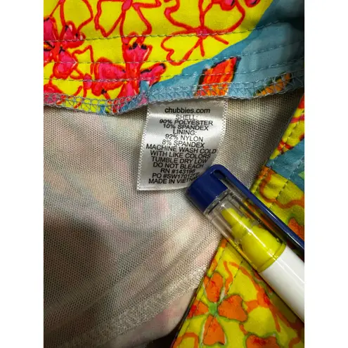 Chubbies Women’s Pineapple Print Swim Shorts Surf Boardshorts Estimated Size Med