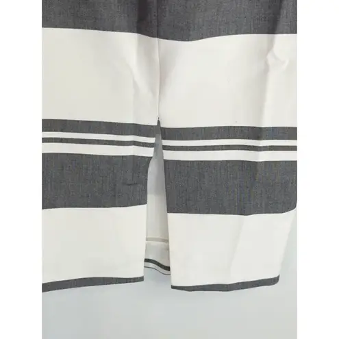 Elizabeth and James Elizabeth & James Gray & White Stripe Knee Length Pencil Skirt Office Size 2