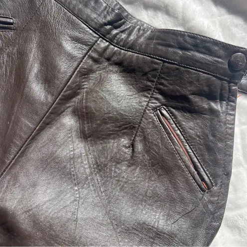 Vintage women’s Brown chocolate 100% Leather pants zippers buttons biker size 4