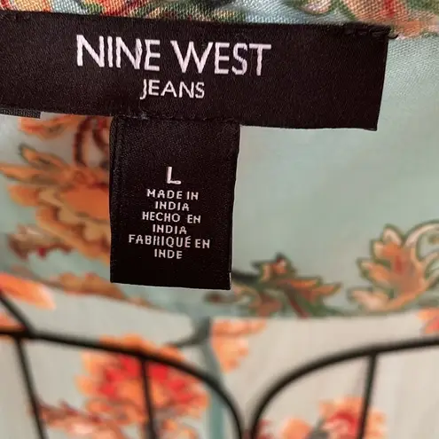 Nine West 🌻🌻🌻BOGOHO 🌻🌻🌻 Floral Blouse