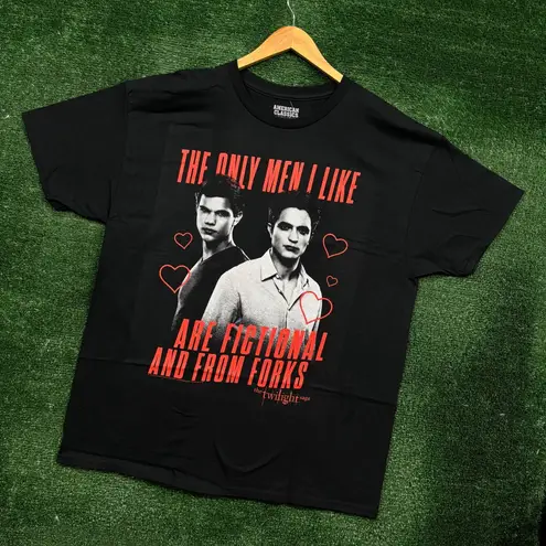 Twilight New Moon Edward vs Jacob T-Shirt Size Extra Large