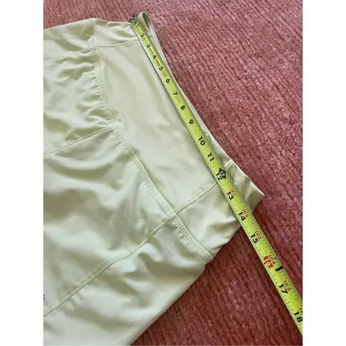 Reebok  “Harmony Vector” Shorts