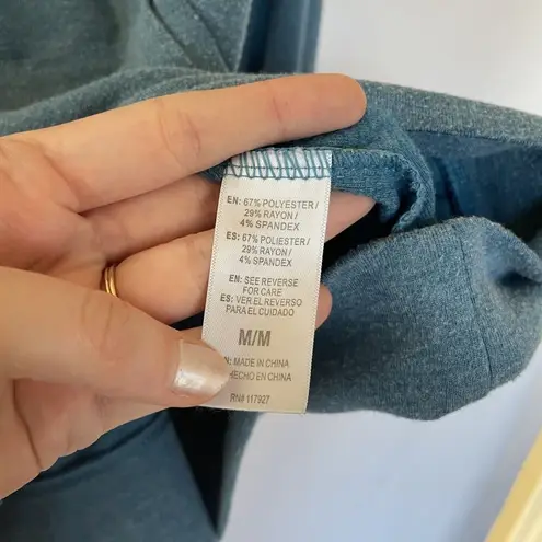 Gaiam athletic workout sweater cowl neck women's size M casual top comfortable