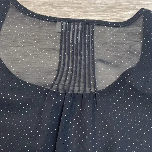 Esprit de. corp by Urban Casual Black with White Polka Dot Short Sleeve Top M