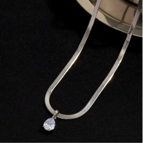 Silver Plated cubic zirconia Teardrop Pendant Necklace stainless steel jewelry