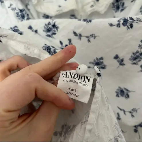 Andion White and Blue Ruffled Bib Lace Collar Blouse Floral