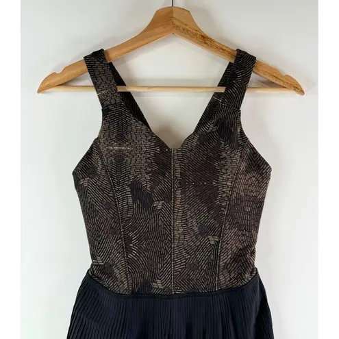 Lululemon Womens Top Brown Black City Tank Peplum V Neck Pleated Embellished 4