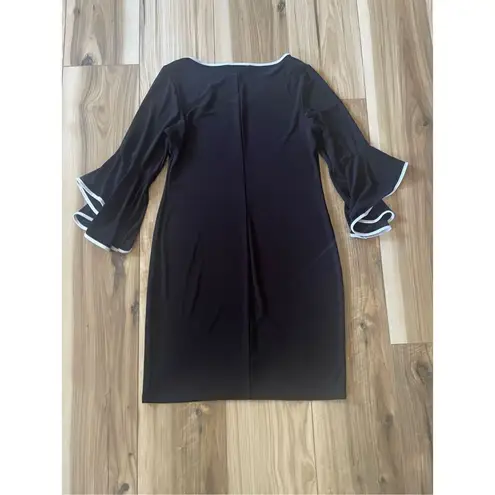 Tiana B Women’s Black Dress Bell Sleeves Size 6P Made in USA