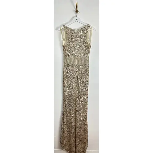 Mac Duggal Sequined Sleeveless V Neck Column Gown in Nude Gold Size US 2