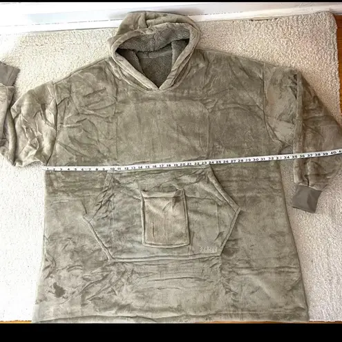 REDESS Blanket Sweatshirt Tan Size undefined