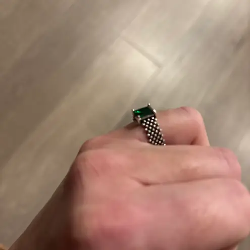NWOT Green Zircon Emerald Cut Ring – Adjustable Mesh Band Size 6