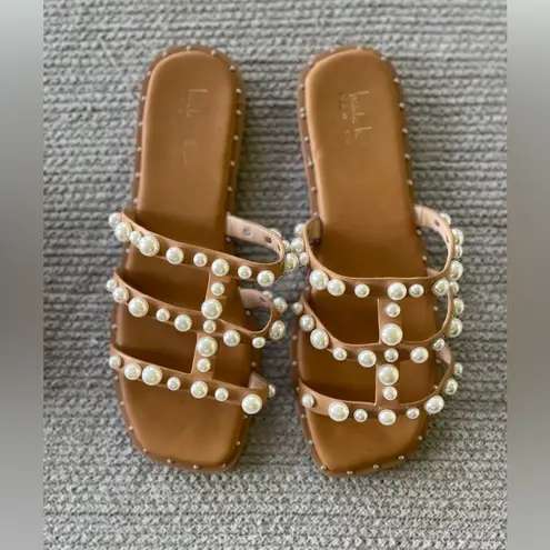Nicole Miller  Pearl on Tan Leather Slide Sandals Size 9.5