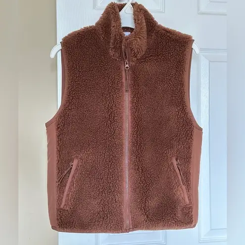 Aritzia Tna Cody Massive Polar Vest Brown Size XS