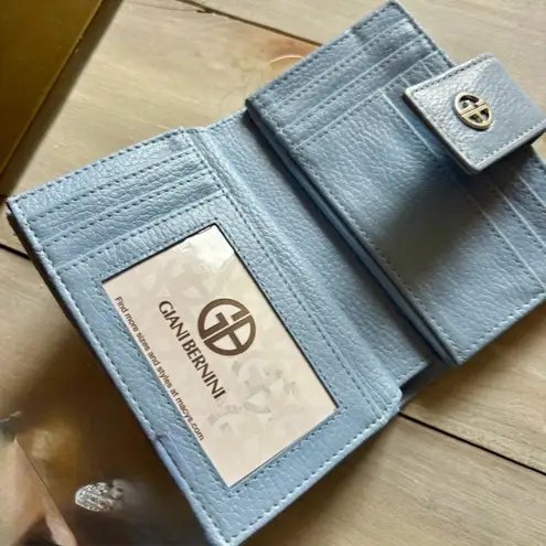 Giani Bernini Light Blue
Leather Wallet NWT