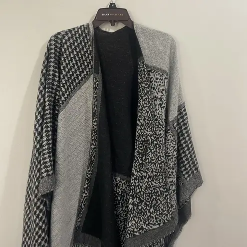 Charlotte Daniel cheetah kimono oversized boho One size shaw Gray