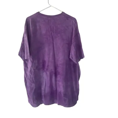 The Mountain Women's Size XL Vintage Purple Native Wolf Graphic T Shirt