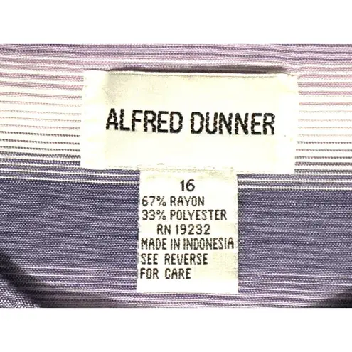 Alfred Dunner Size 16 Lavender Stripe Button Blouse Cottagecore Soft Grunge Rayo Purple