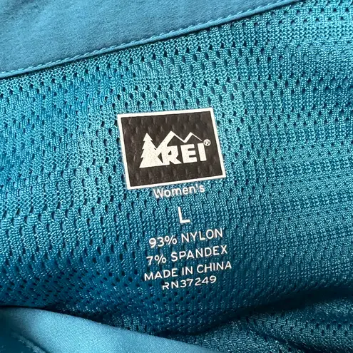 REI Women’s Hiking Shirt NWOT