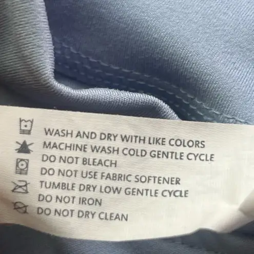 Yogalicious  Lux Nola Half Zip in Soft Blue - Image 5