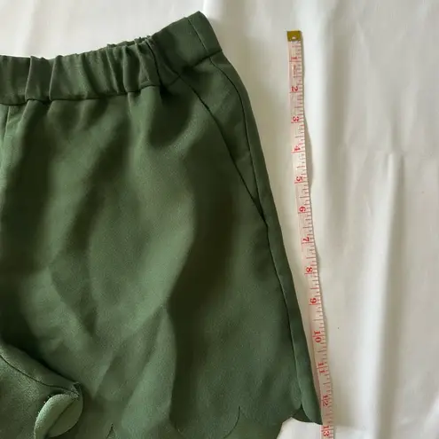 Madewell  Women's Scalloped Hem Flat Front Shorts Solid Free Pull-On  Size S