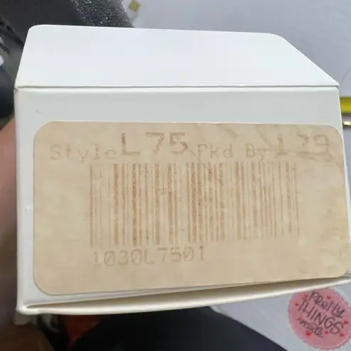 Lia Sophia Gold Tone Bracelet 10 Cubic Zirconia Stones Very Sparkly!