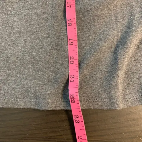 J jill long sleeve compassion tee gray crew neck basic everyday size M minimal Size M