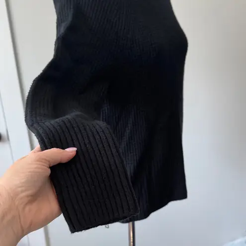 L.L. Bean Pet Black Waffle Knit Turtleneck Pullover Sweater Women's Large