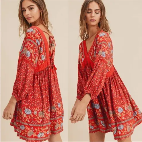 In Loom ✨
Cherry Red Floral BOHO Deep V Neck Tassel Tie Low Back Tunic Mini Dress✨
