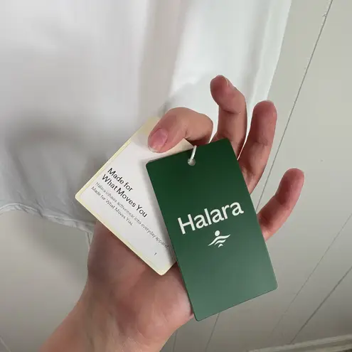 Halara White Athleisure Stretch Drape Sides Sleeveless High Neck Top Large L NWT