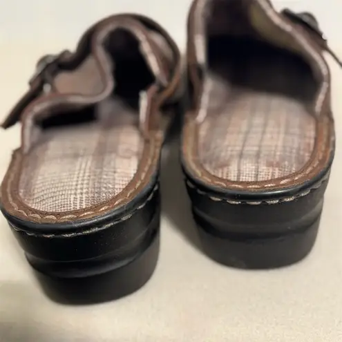 EastLand Mae 6M Brown Leather Clogs Mule Chunky Buckle Cottagecore Comfort Shoe