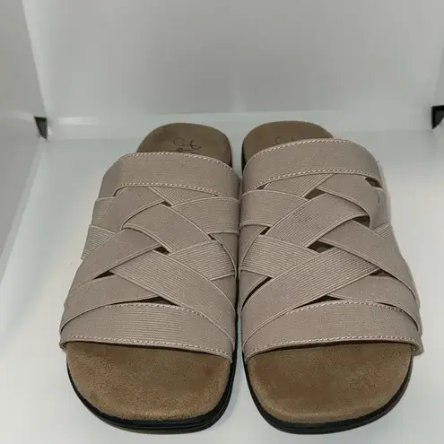 Life Stride Soft System Emilia Flat Slip On Sandals Women’s 7 Tan