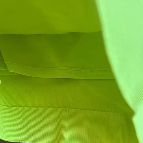 DSG Momentum Crop Top Bike Lime Green Shorts Charcoal Gray Set Size Small NEW