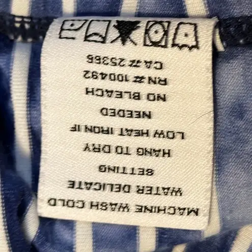 Neon Buddha blue white striped knit top size small