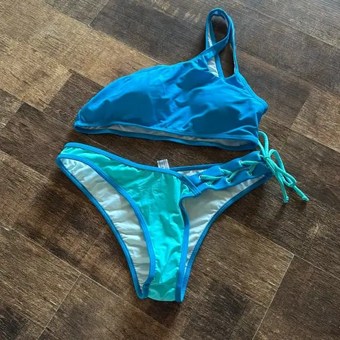 Source Unknown Blue and White Bikini Swim Set