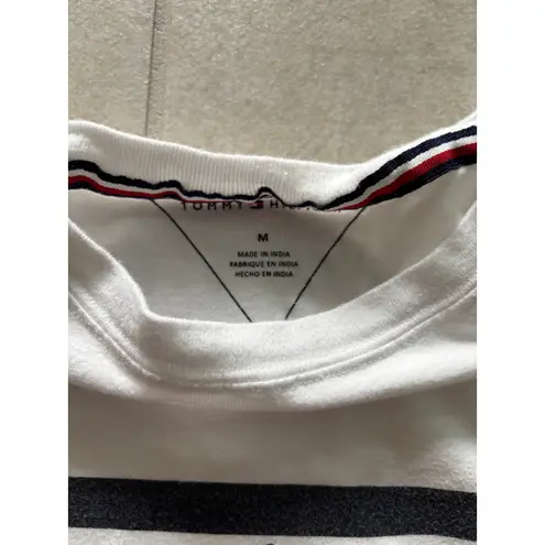 Tommy Hilfiger  Top Womens Medium‎ White Baby Tee Logo Retro Vintage Y2K Preppy thumbnail 5