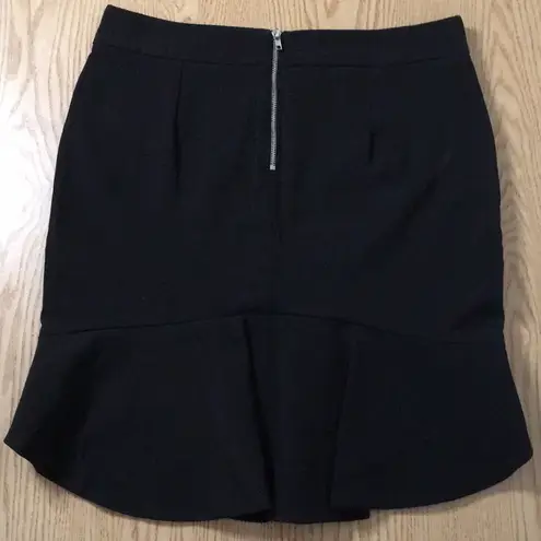 New Women’s Classic Black Women's Skirt Small Ruffle in the Back Size Small