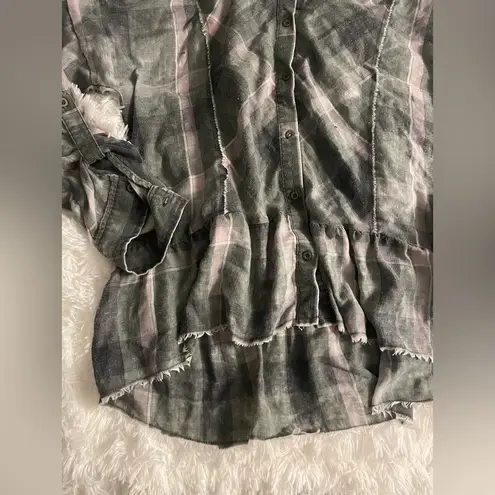 sinuous women’s plaid peplum top