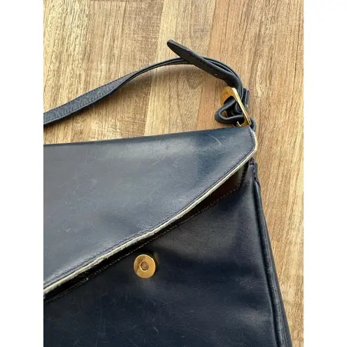 Salvatore Ferragamo Vintage Women Designer Blue/Black Leather Flap Crossbody Bag