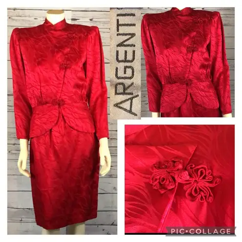 Vintage Argenti 100% pure Silk red skirt suit with asymmetrical closing size 6