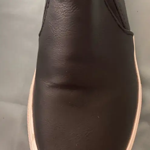 Soda  Womens Slip On Shoes Size 7 Black Faux Leather Top