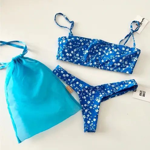 Dazedayz Kalani 3 piece bikini set with swimsuit bag NWT medium