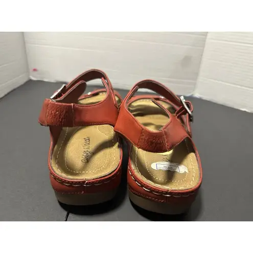 Easy Street Women's Jupiter Wedge Sandals Red Size 9W