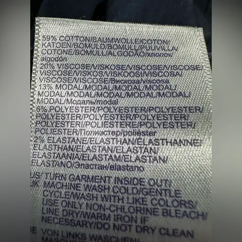 NYDJ EUC Ami Skinny Legging jeans for women. Size 8. Dark wash.