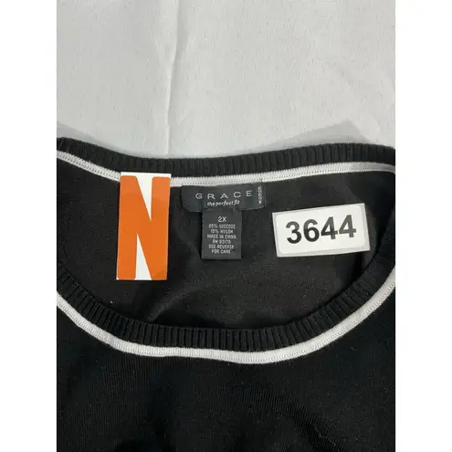 Womans Grace The Perfect Fir Woman 2x Black White Pullover Long Sleeve Sweater