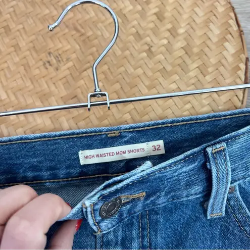 Levi's high waisted mom shorts