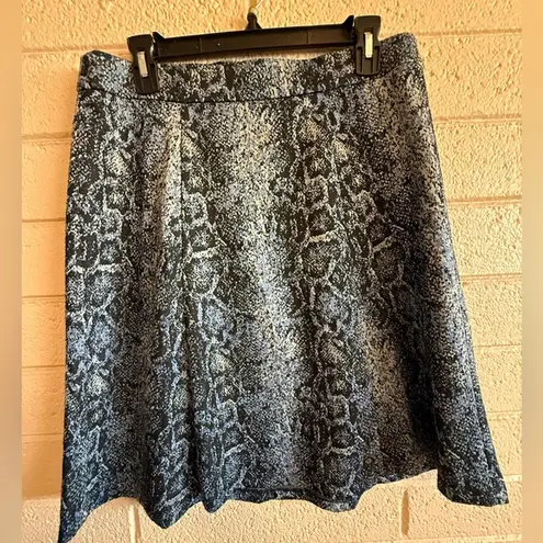 Soho Gray and Black Knee-Length A-Line Skirt