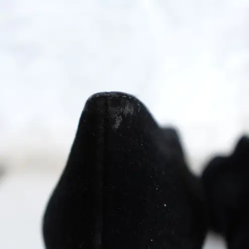 Gianvito Rossi Black Suede Pumps